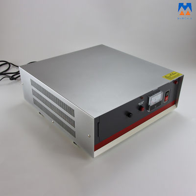 de Ultrasone Generator van 15KHz 2600W voor de Plastic Voeding van het Stoffenlassen